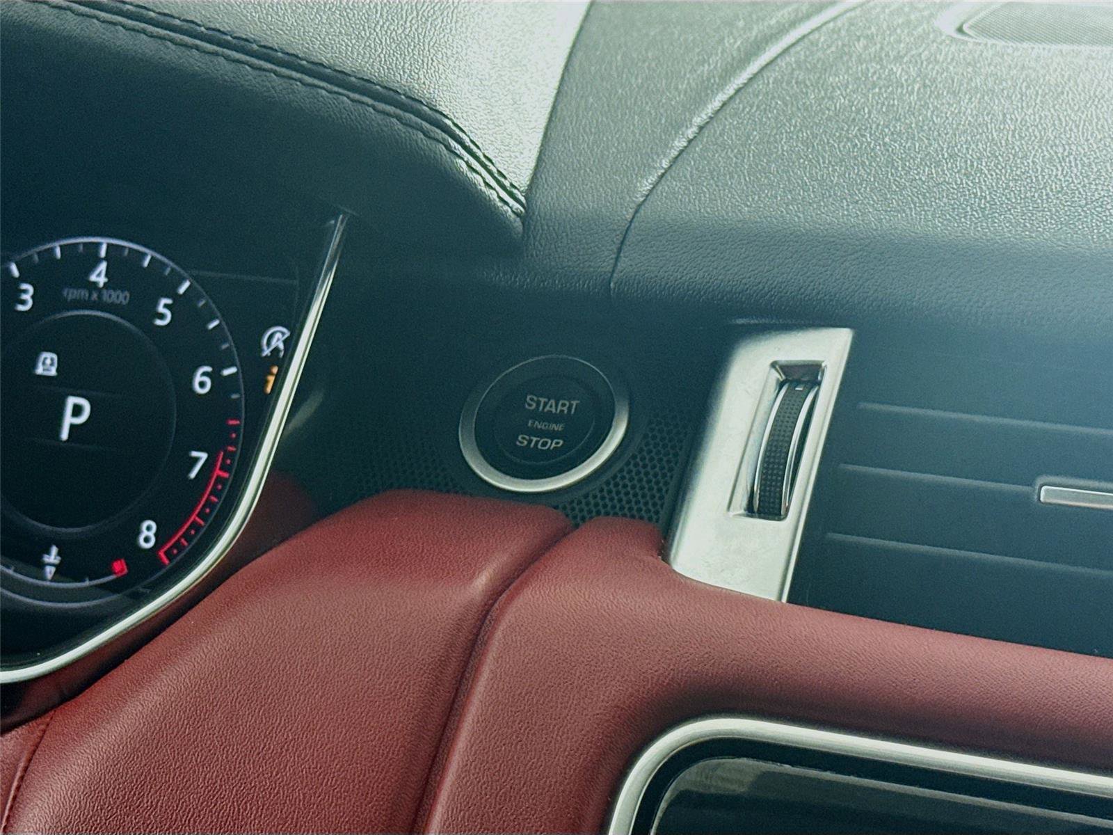 Used 2018 Land Rover Range Rover Sport Supercharged image 13