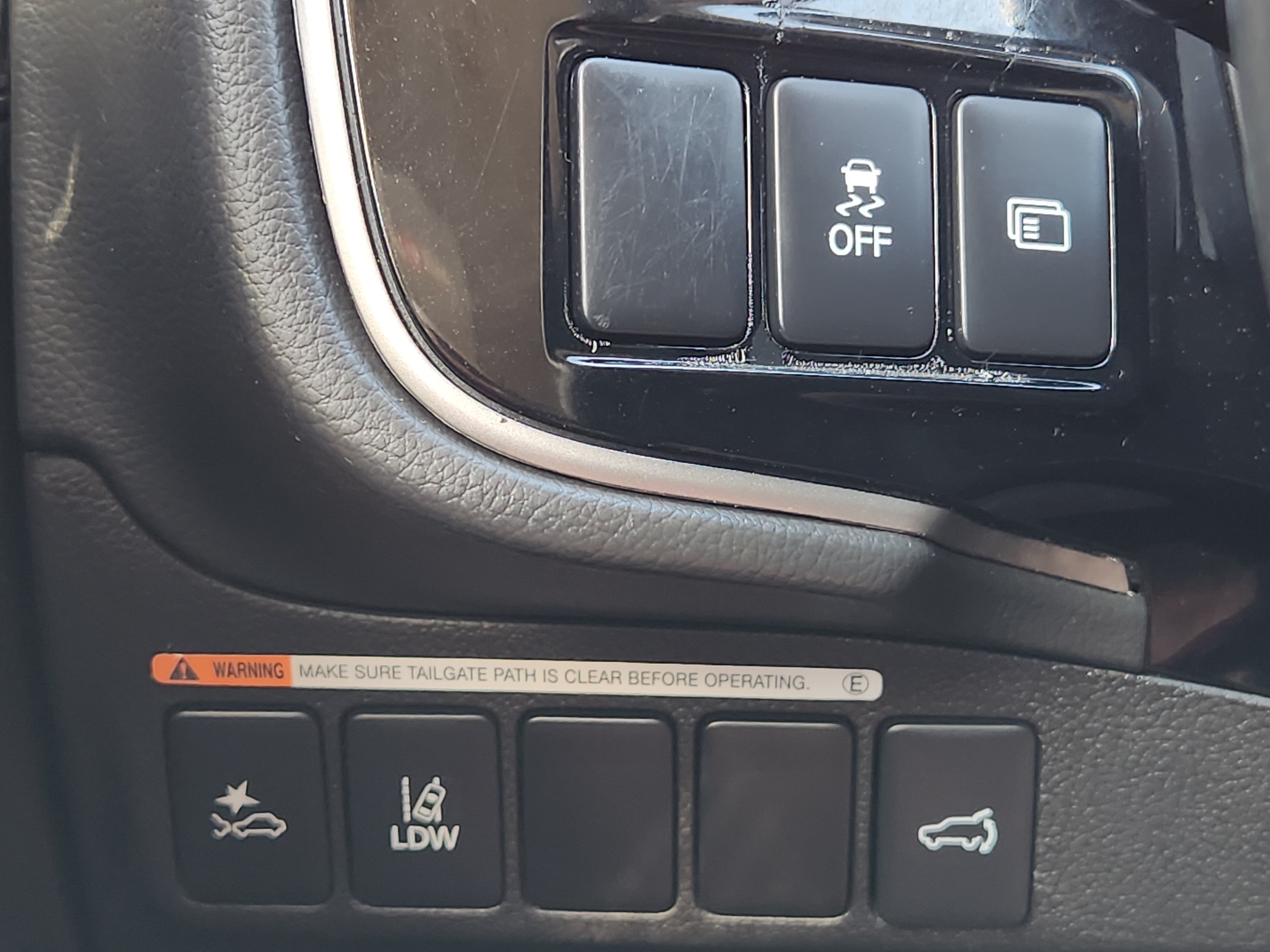 Used 2020 Mitsubishi Outlander SE FWD image 24