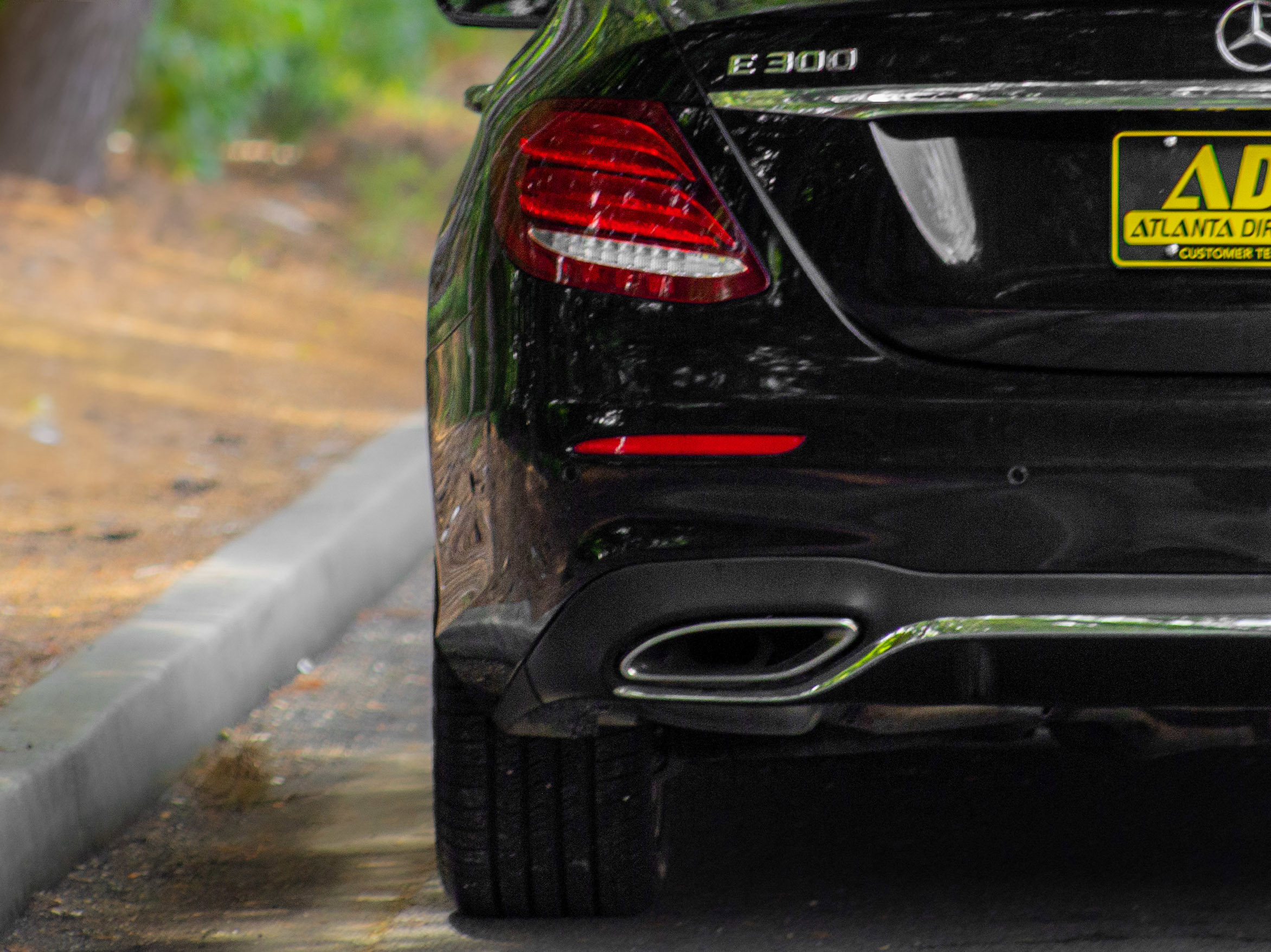 Used 2017 Mercedes-Benz E 300 4MATIC image 37