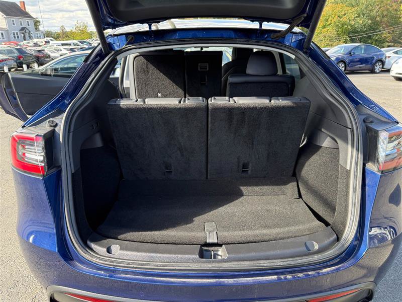Used 2024 Tesla Model Y Long Range AWD/4WD image 10