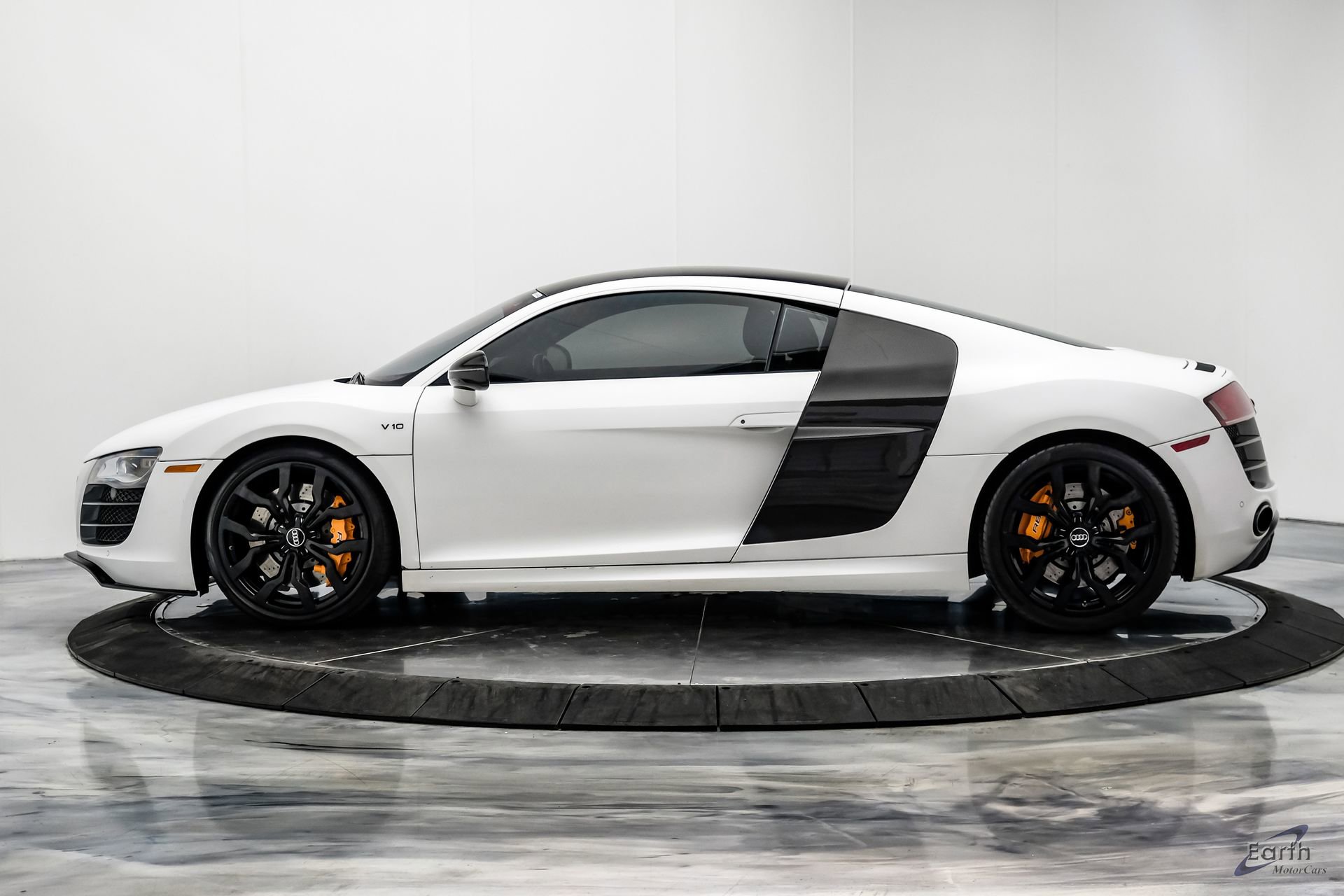 Used 2010 Audi R8 V10 image 8