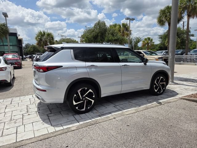 Used 2024 Mitsubishi Outlander SEL FWD image 13