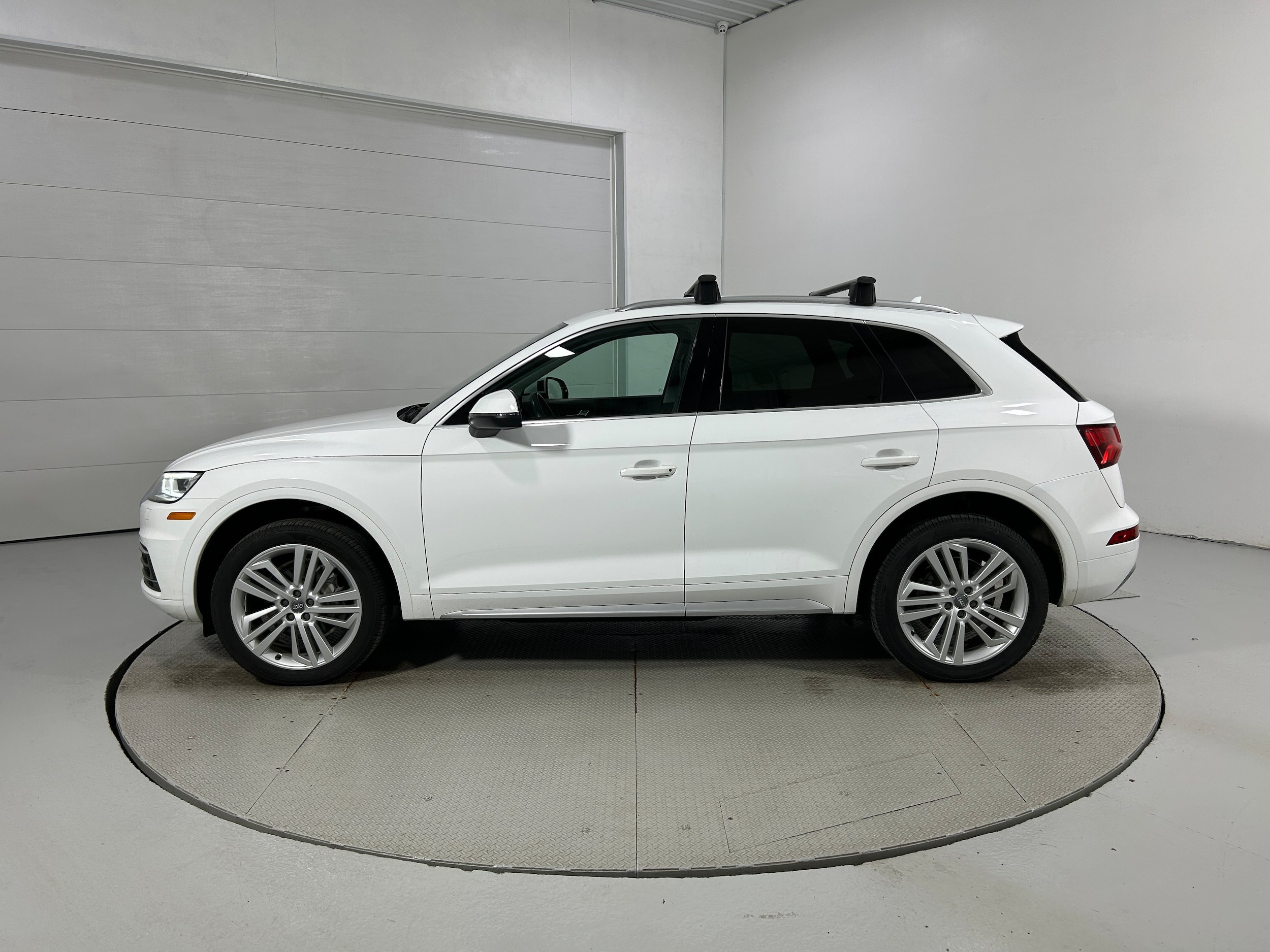 Used 2020 Audi Q5 2.0T Premium Plus w/ Premium Plus Package AWD/4WD image 22
