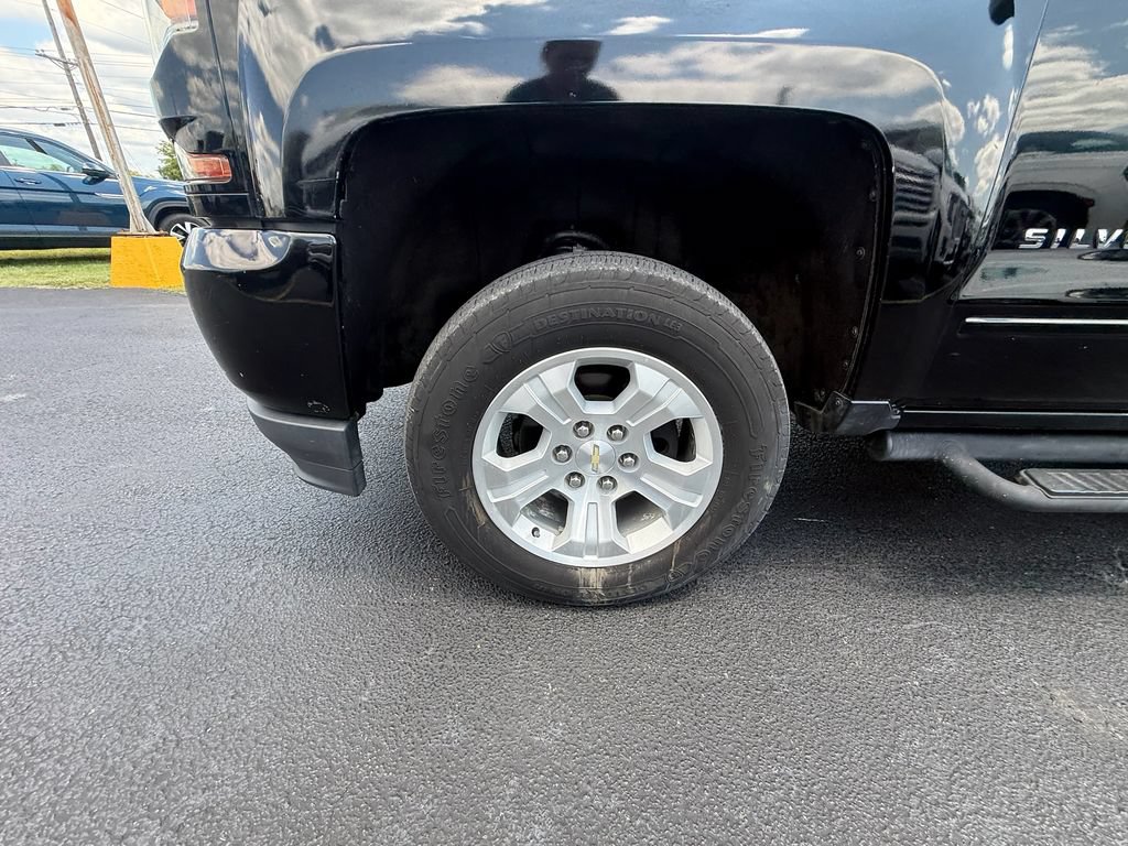 Used 2017 Chevrolet Silverado 1500 LT w/ All Star Edition AWD/4WD image 10