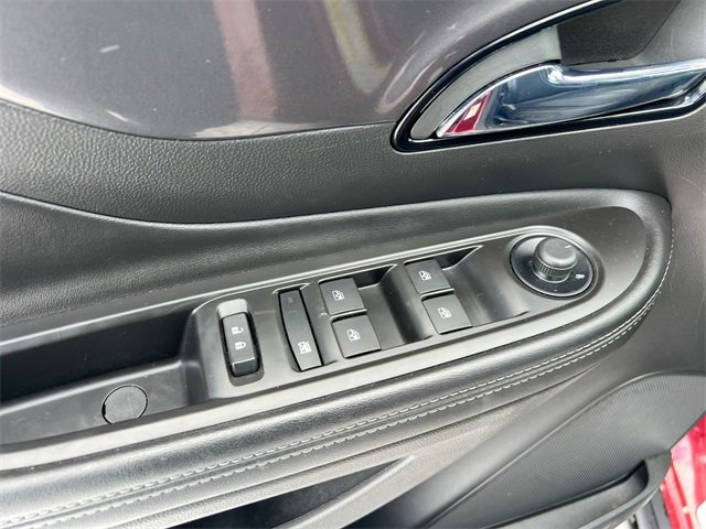 Used 2022 Buick Encore Preferred w/ Safety Package image 22