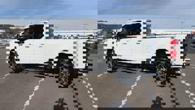 Used 2023 Ford F250 Limited image 6