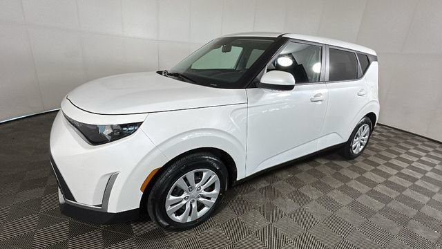 Used 2024 Kia Soul LX FWD image 6