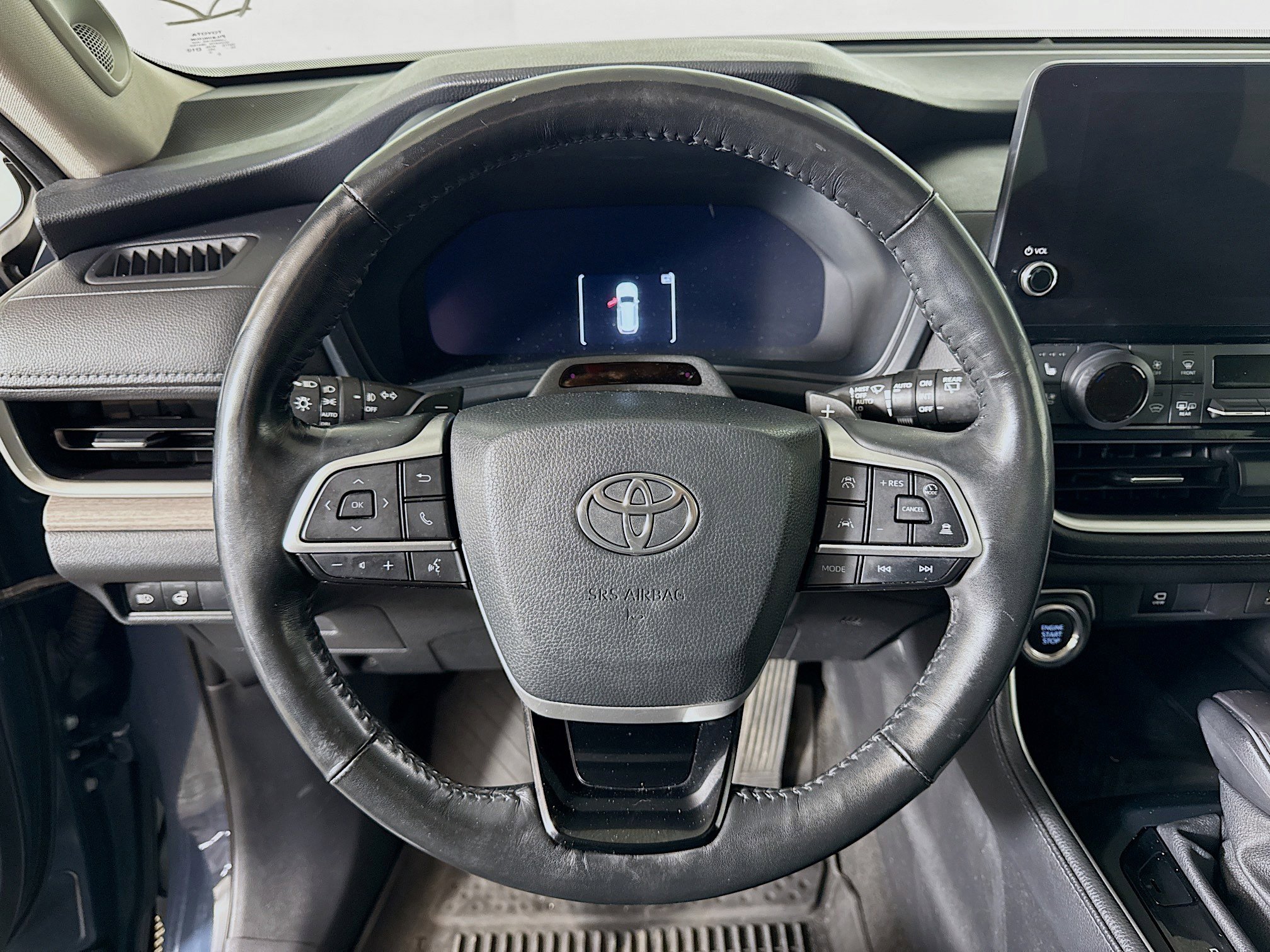 Used 2024 Toyota Grand Highlander Platinum image 12