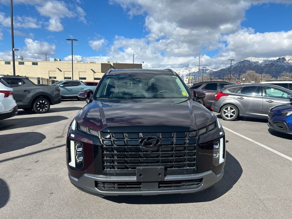 Used 2023 Hyundai Palisade Limited image 2