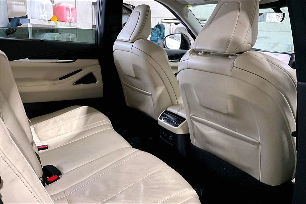 Certified 2025 INFINITI QX60 Sensory image 29