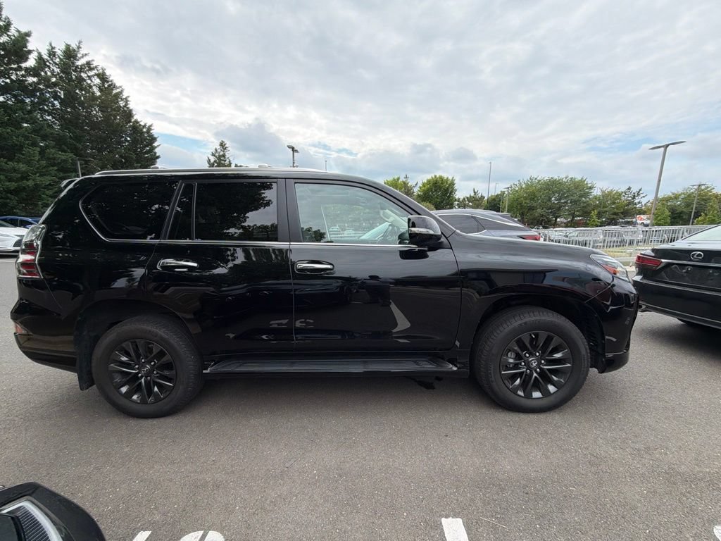 Certified 2023 Lexus GX 460 Premium w/ Premium Package AWD/4WD image 4