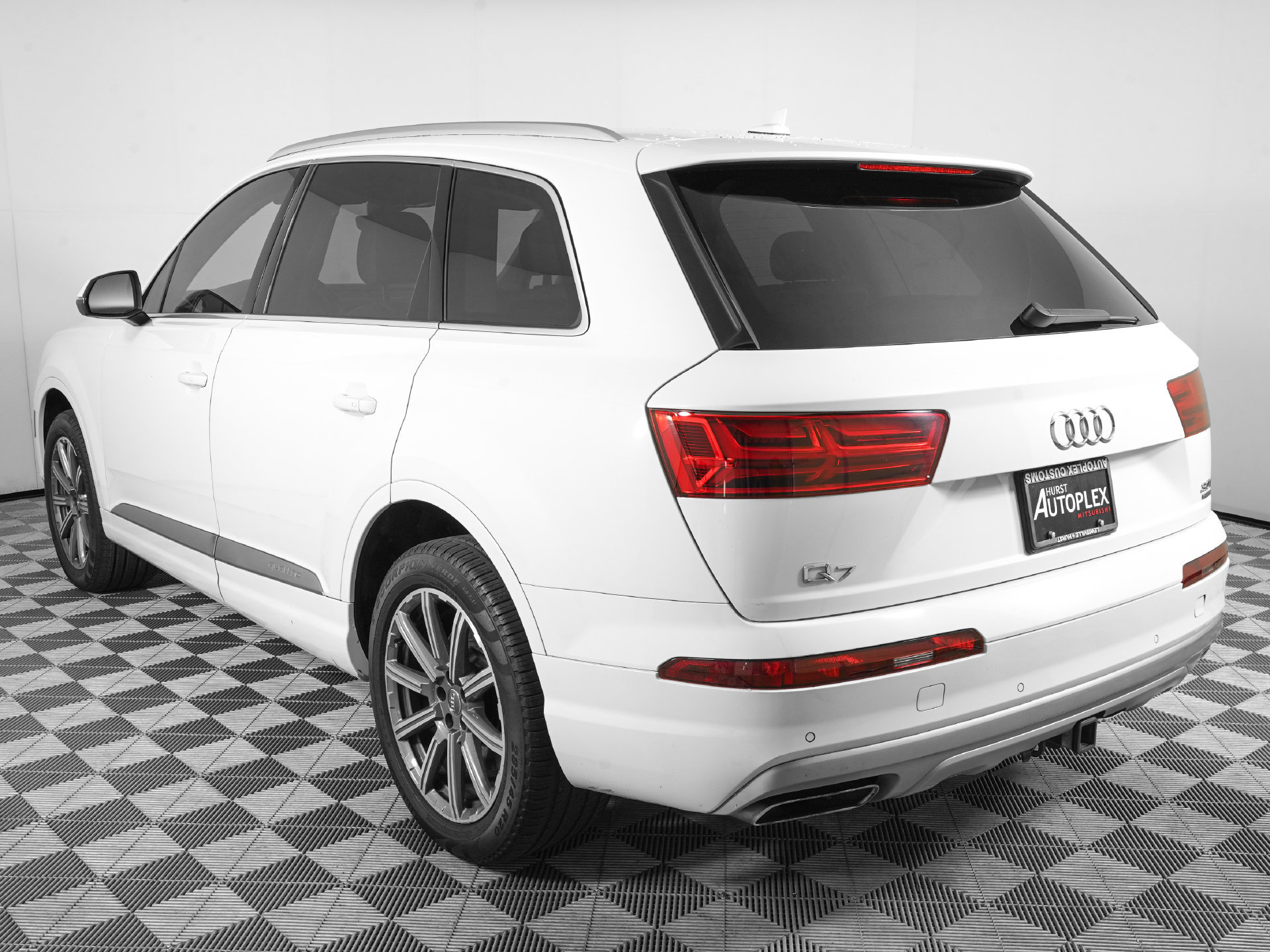 Used 2017 Audi Q7 3.0T Premium Plus AWD/4WD image 7