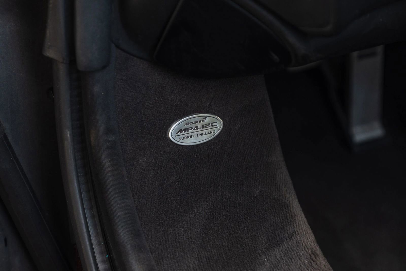 Used 2014 McLaren MP4-12C Spider RWD image 28