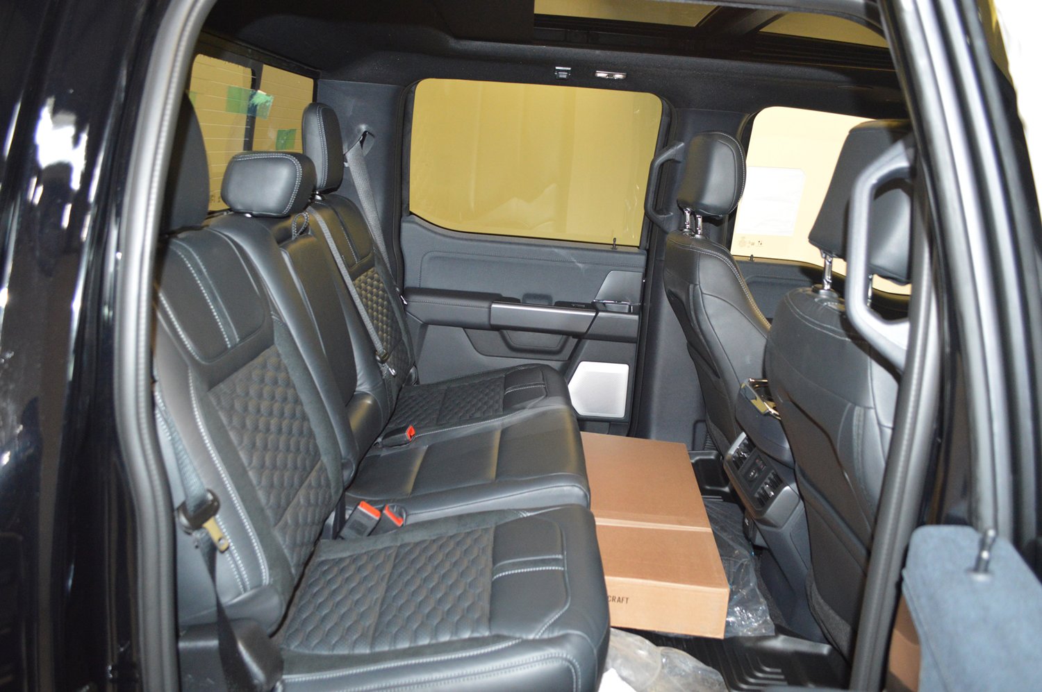 New 2026 Ford F150 Lariat w/ Equipment Group 502A High image 12