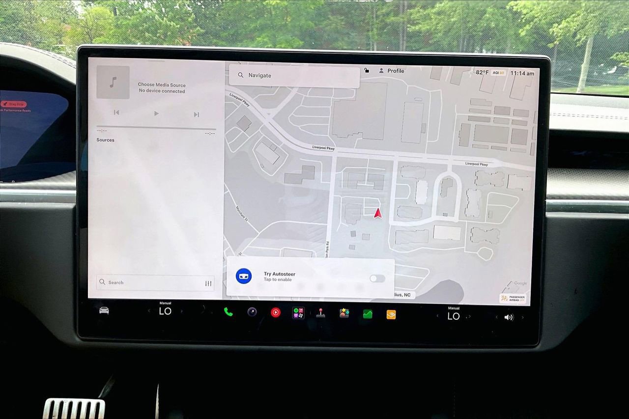 Used 2023 Tesla Model S Plaid AWD/4WD image 13