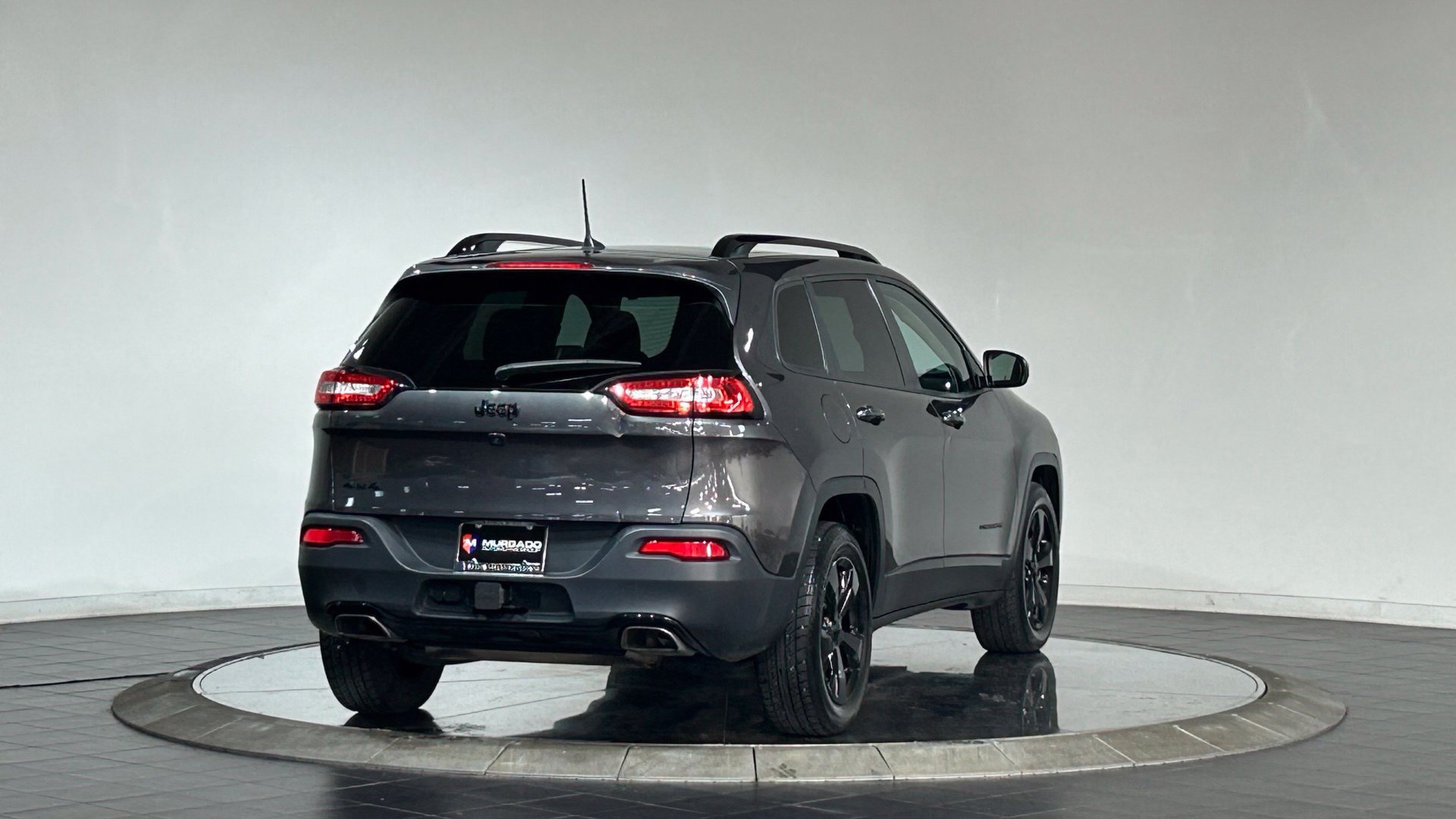 Used 2017 Jeep Cherokee High Altitude AWD/4WD image 10