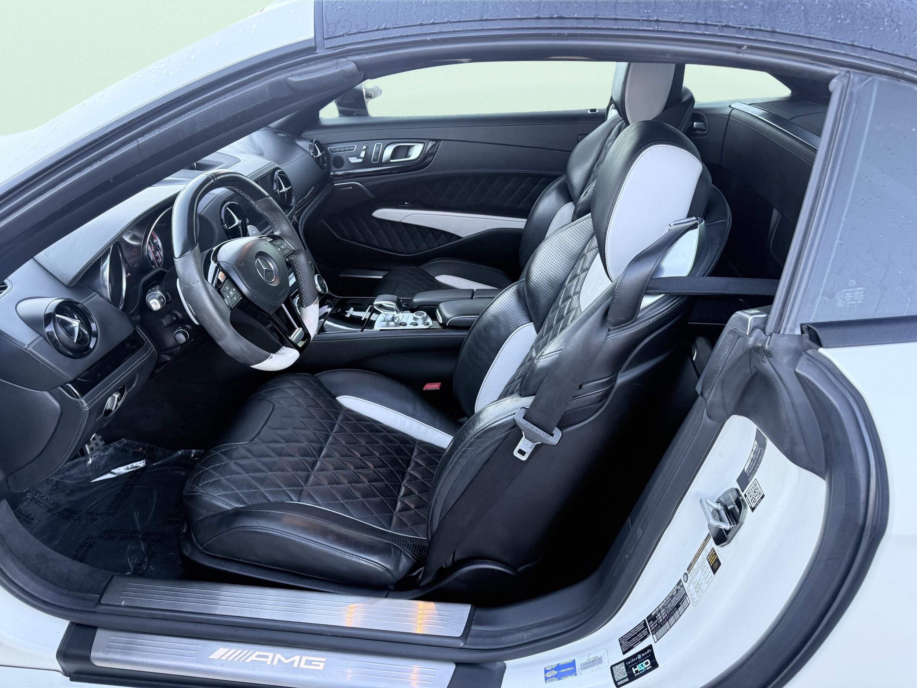 Used 2015 Mercedes-Benz SL 63 AMG image 15