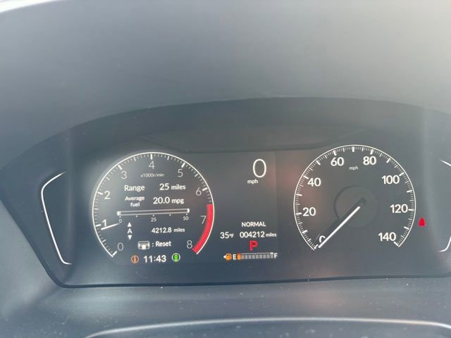 Used 2025 Honda Pilot TrailSport image 20