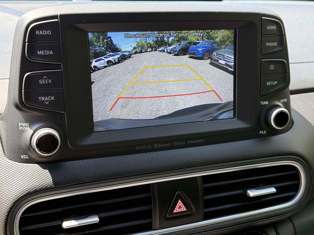 Used 2020 Hyundai Kona Limited AWD/4WD image 30