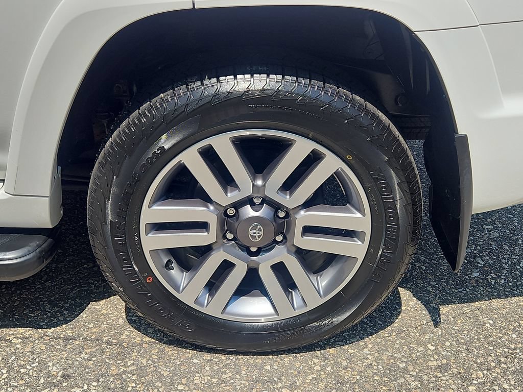 Used 2022 Toyota 4Runner TRD Sport AWD/4WD image 8