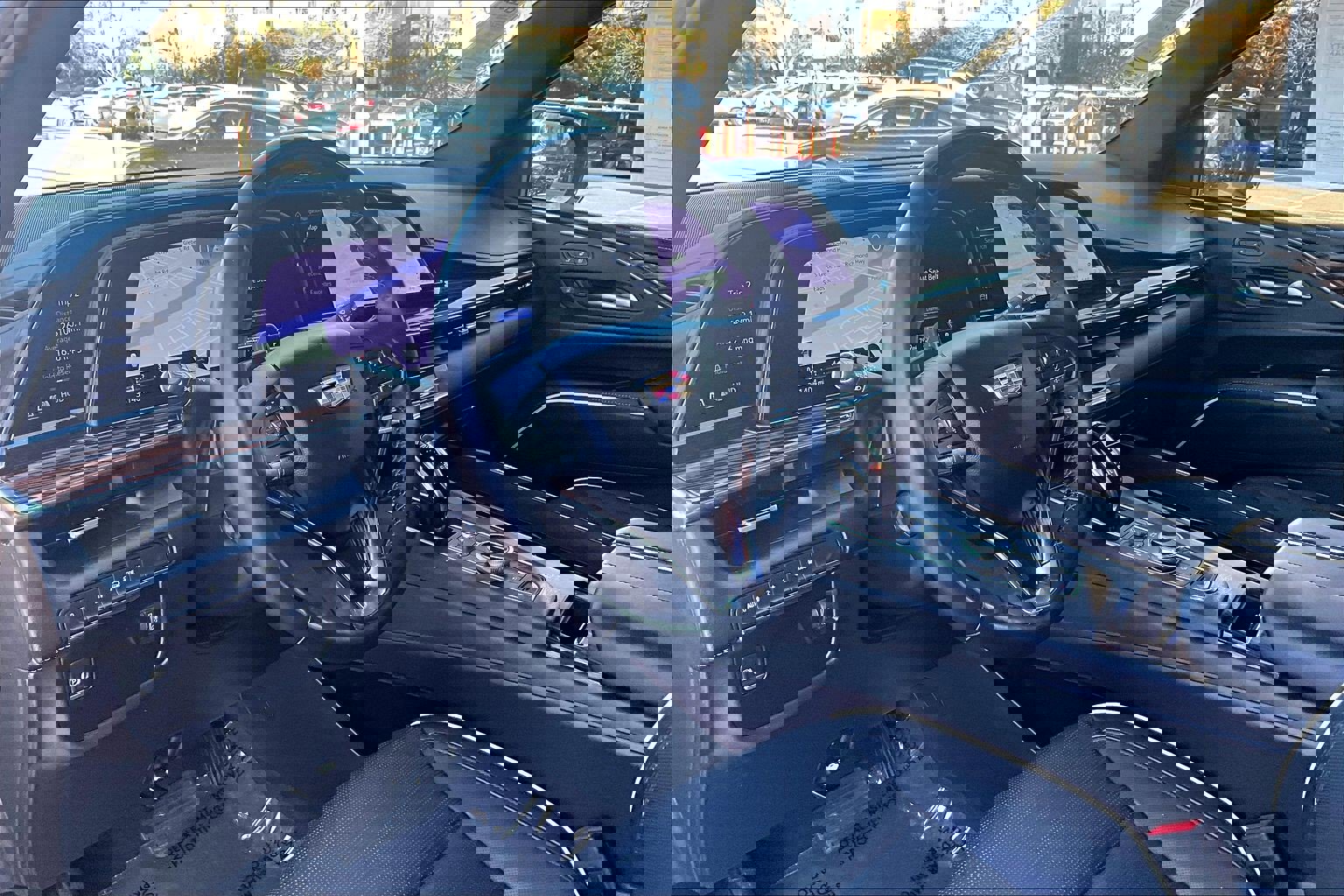 Used 2024 Cadillac Escalade ESV Premium Luxury image 13