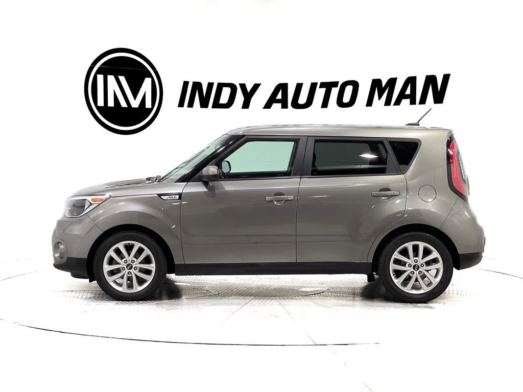 Used 2017 Kia Soul + image 7