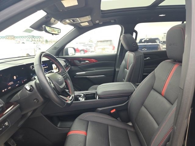 Used 2025 Chevrolet Traverse RS w/ LPO, Floor Liner Package image 18