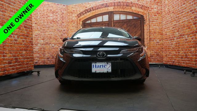 Used 2020 Toyota Corolla LE FWD image 2