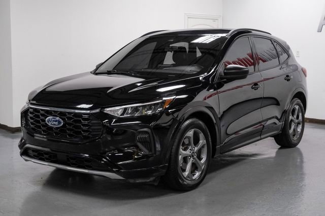 Used 2023 Ford Escape ST-Line image 6