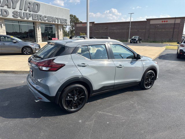 Used 2024 Nissan Kicks SV w/ Exterior Package image 4