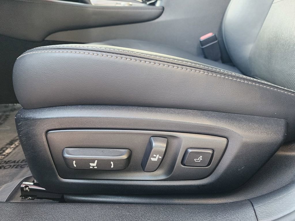 Used 2016 Lexus GS 350 image 17