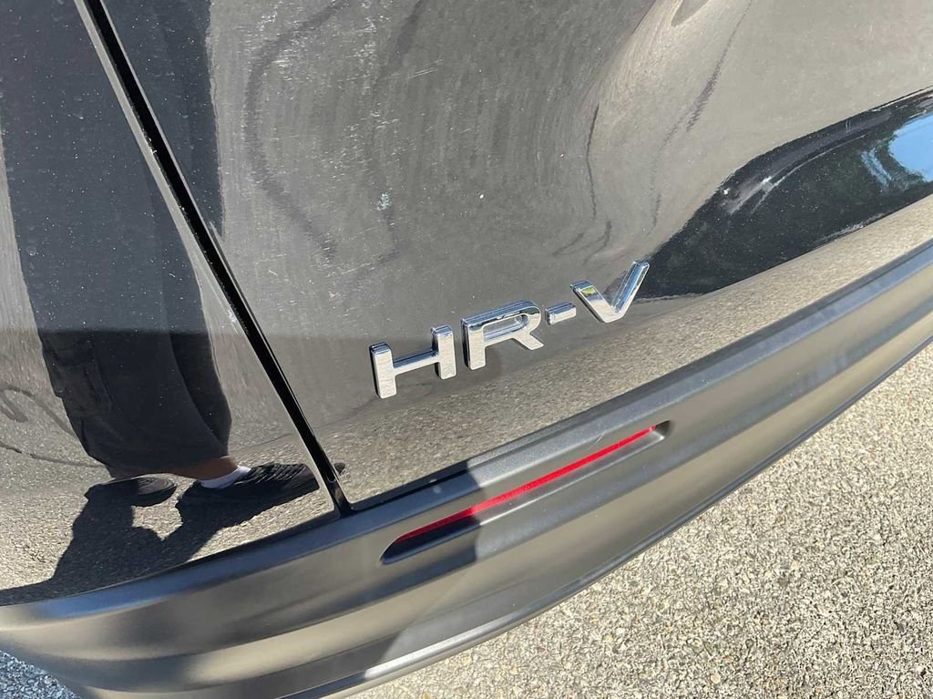 Used 2023 Honda HR-V LX image 16