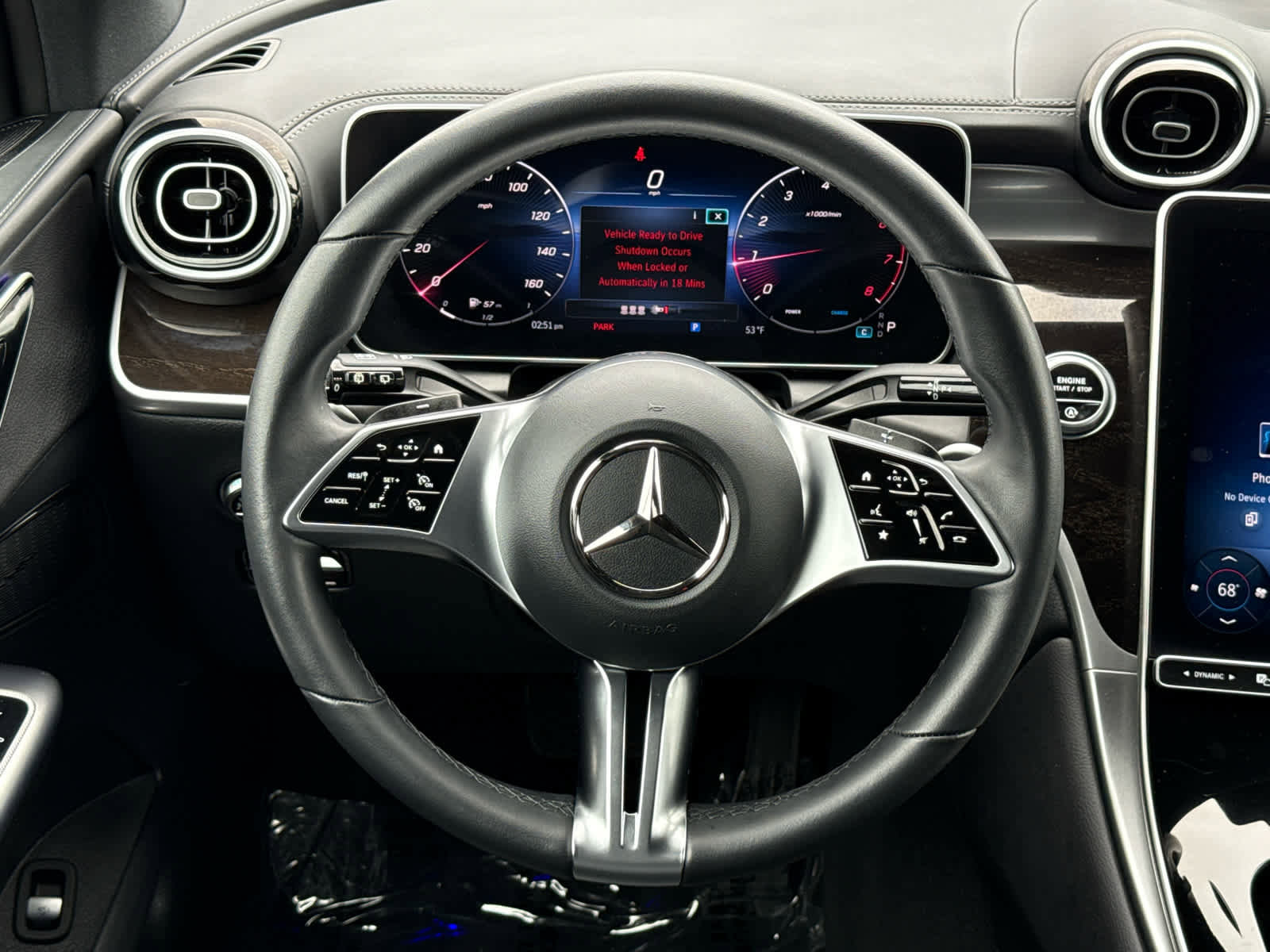 Used 2024 Mercedes-Benz GLC 300 4MATIC image 11