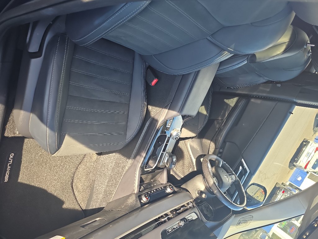 Used 2025 Mitsubishi Outlander SE AWD/4WD image 8