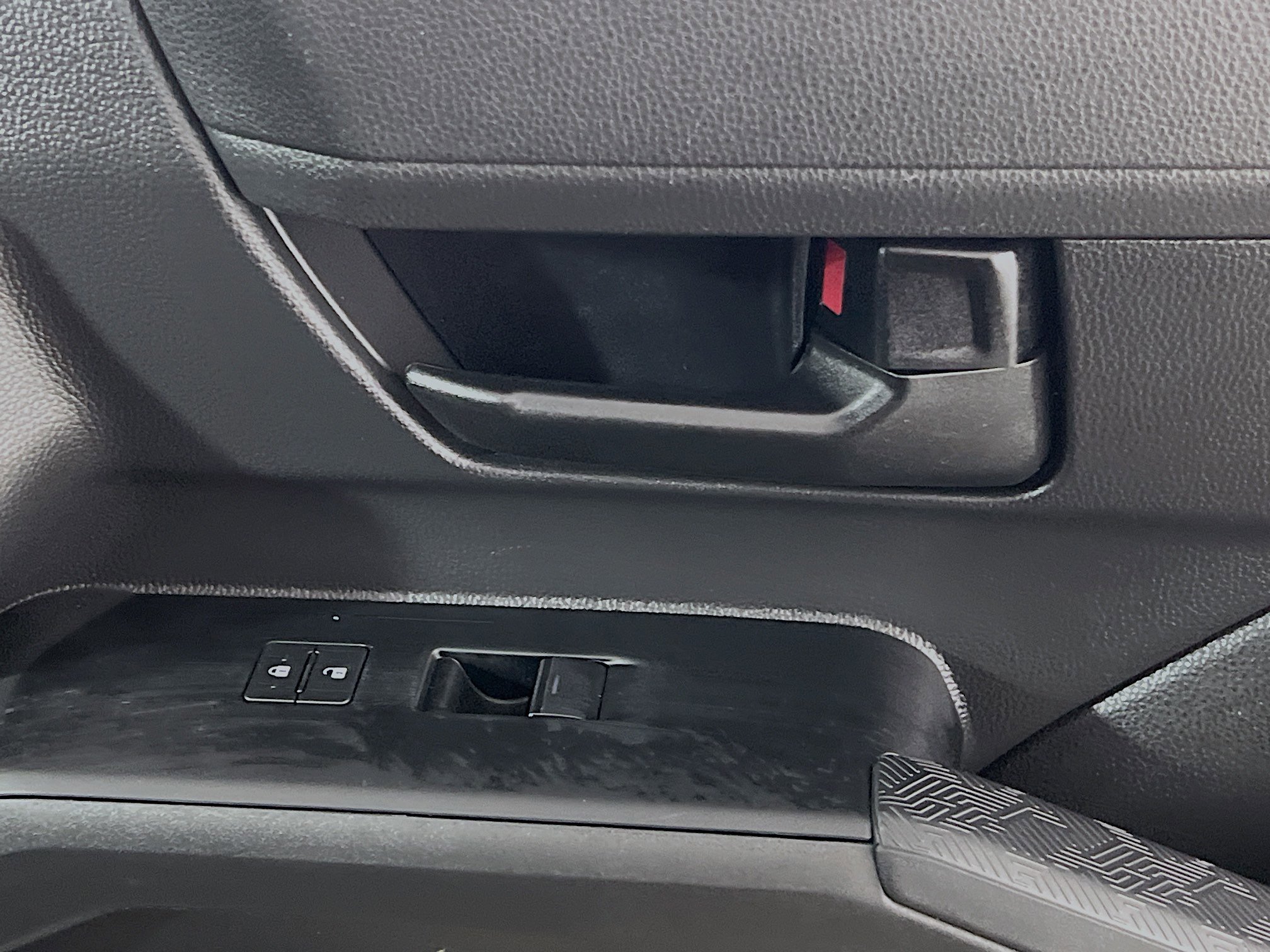 Used 2025 Toyota Tacoma SR5 image 31