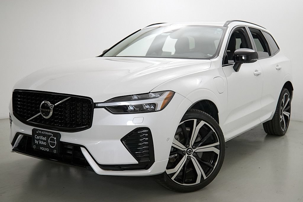 Certified 2023 Volvo XC60 T8 Ultimate w/ Climate Package AWD/4WD image 2