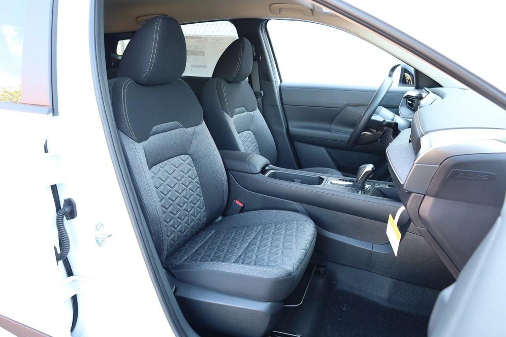 New 2026 Nissan Kicks SV image 24