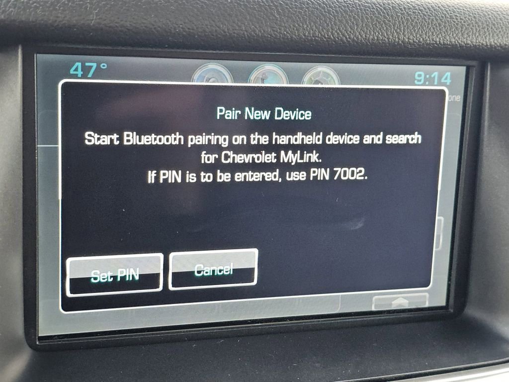 Used 2015 Chevrolet Suburban LT image 12