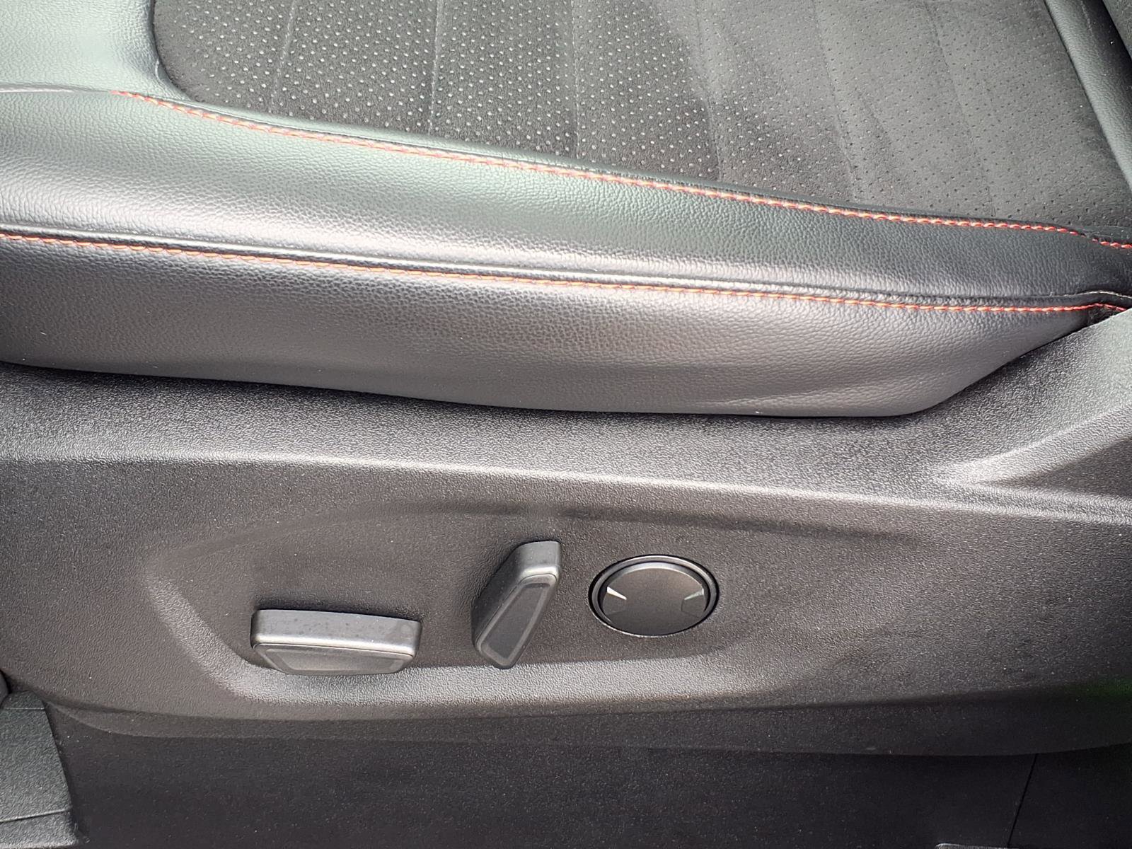 Used 2024 Ford Edge ST-Line image 4