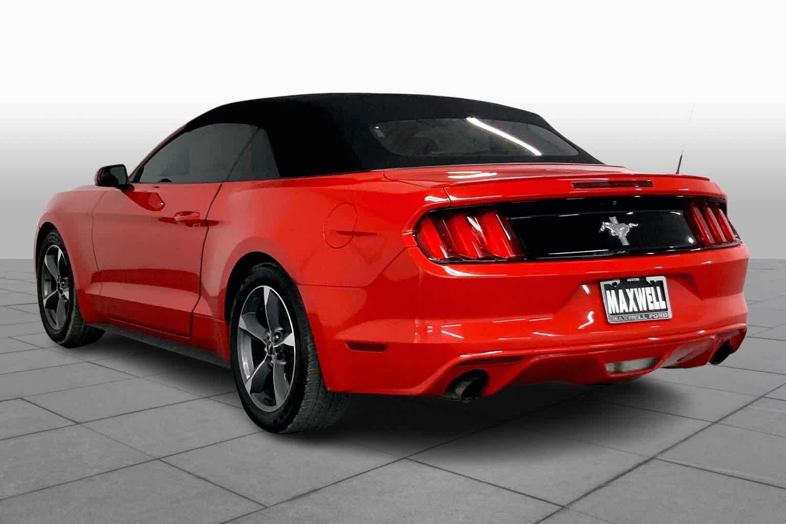 Used 2016 Ford Mustang Convertible w/ Equipment Group 051A RWD image 10