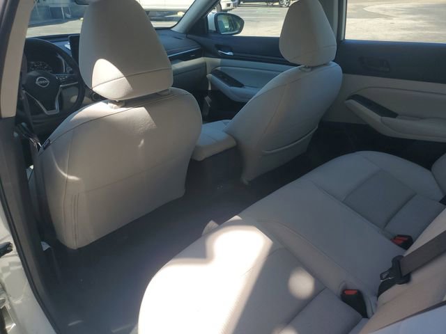 Used 2024 Nissan Altima 2.5 SV w/ SV Premium Package FWD image 10