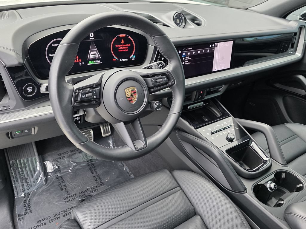 Certified 2025 Porsche Cayenne E-Hybrid AWD/4WD image 4