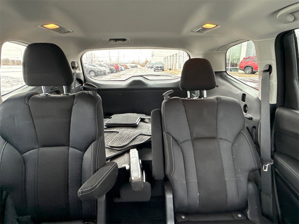 Used 2021 Subaru Ascent Premium w/ Convenience Package image 17