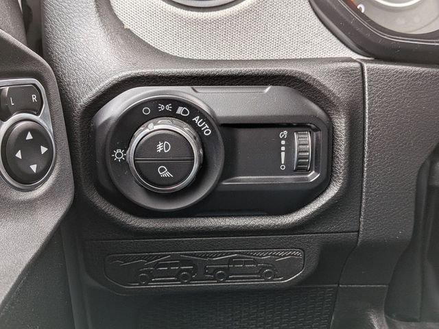 Certified 2025 Jeep Gladiator Sport image 23
