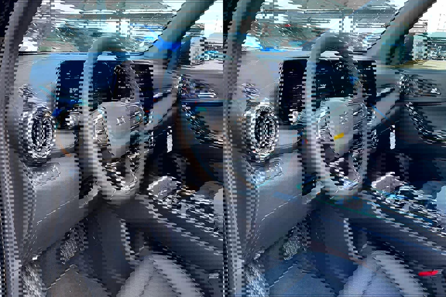 New 2026 Chevrolet Equinox LT w/ Convenience Package II image 9