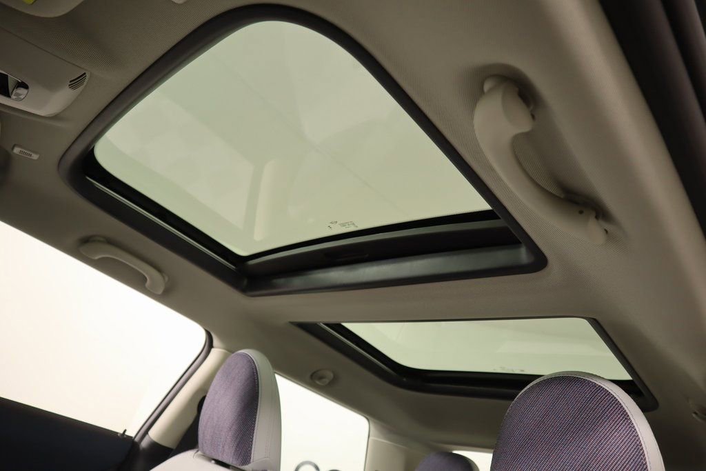 New 2025 MINI Cooper 2-Door Hardtop image 15