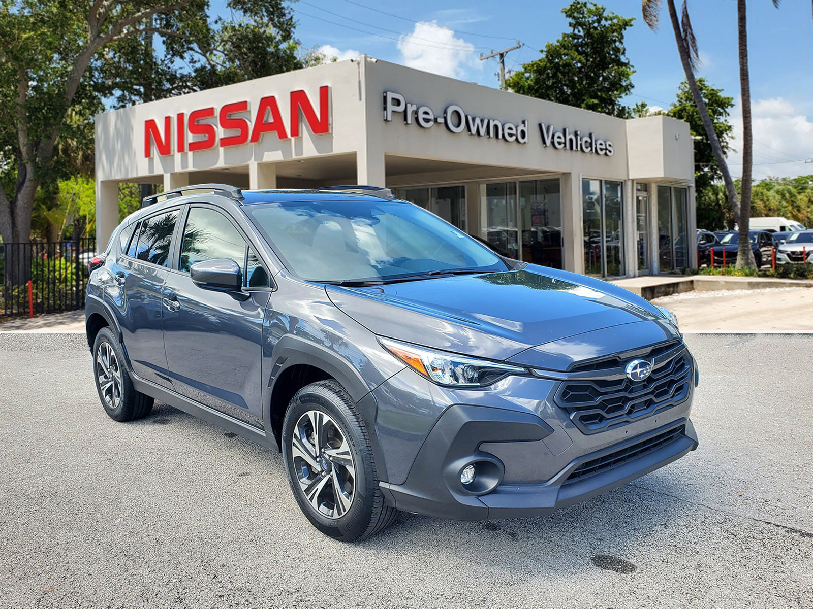 Used 2024 Subaru Crosstrek 2.0i Premium image 3