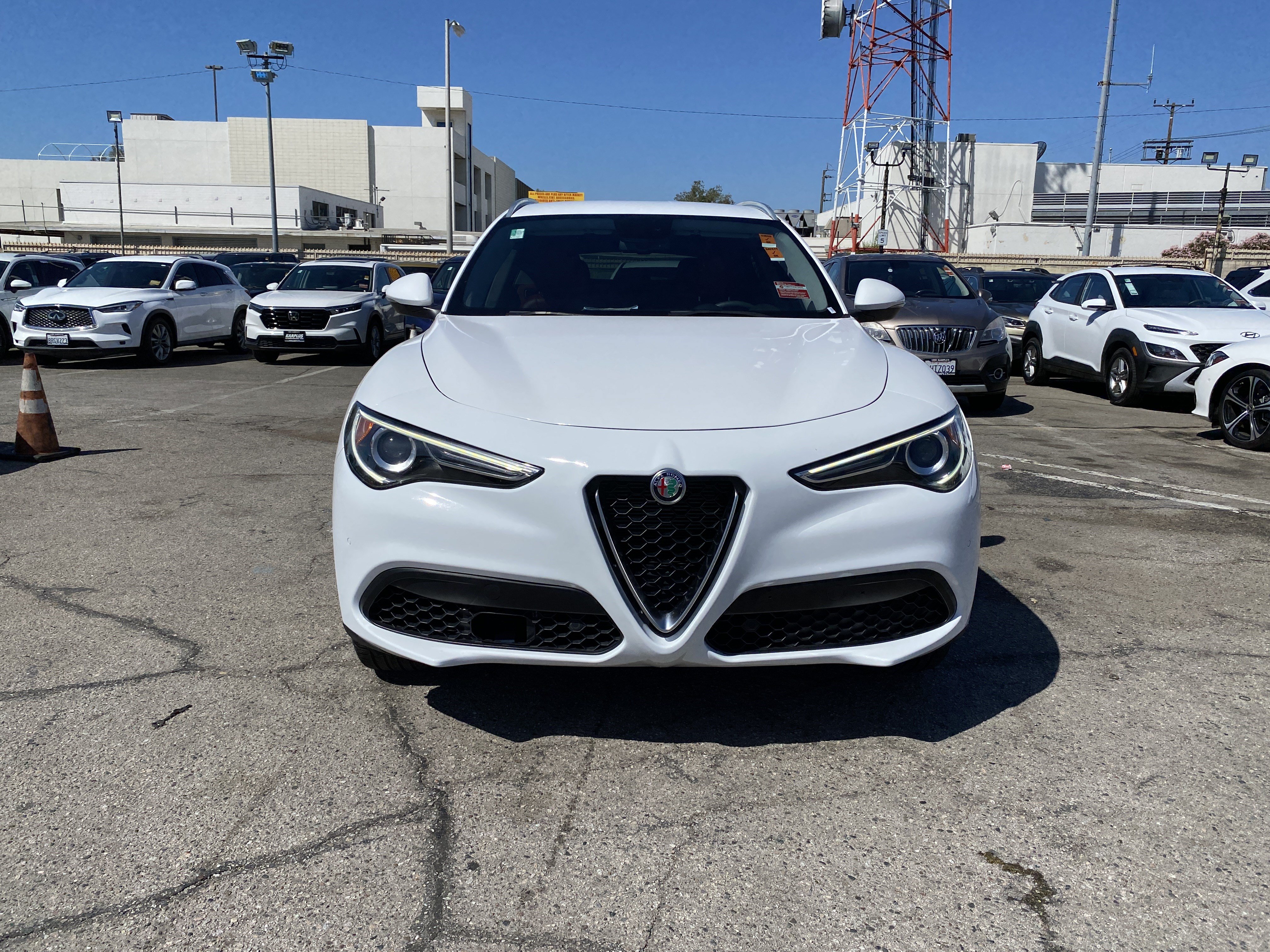 Used 2019 Alfa Romeo Stelvio Ti AWD/4WD image 3