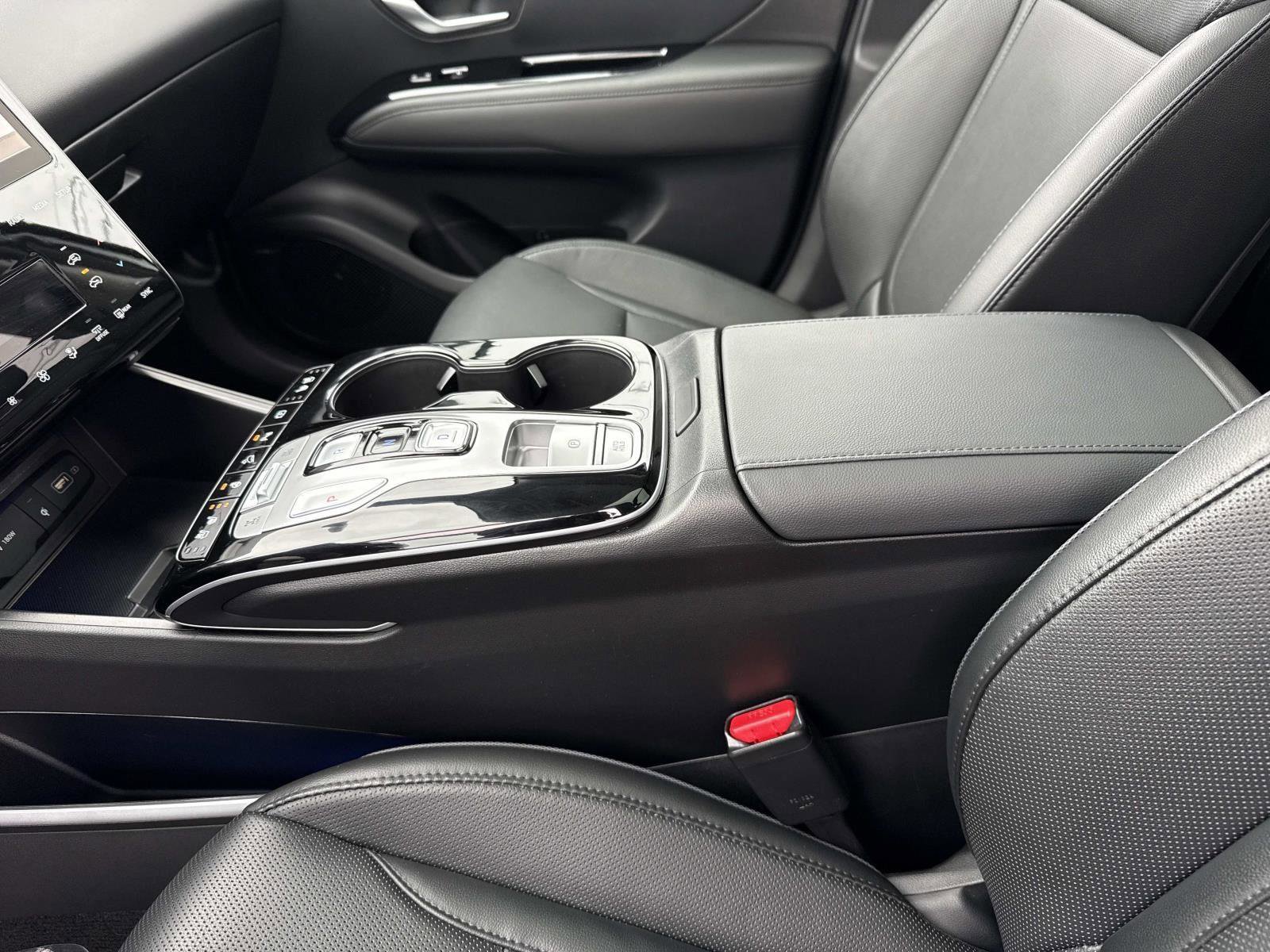 Certified 2024 Hyundai Tucson Limited image 16