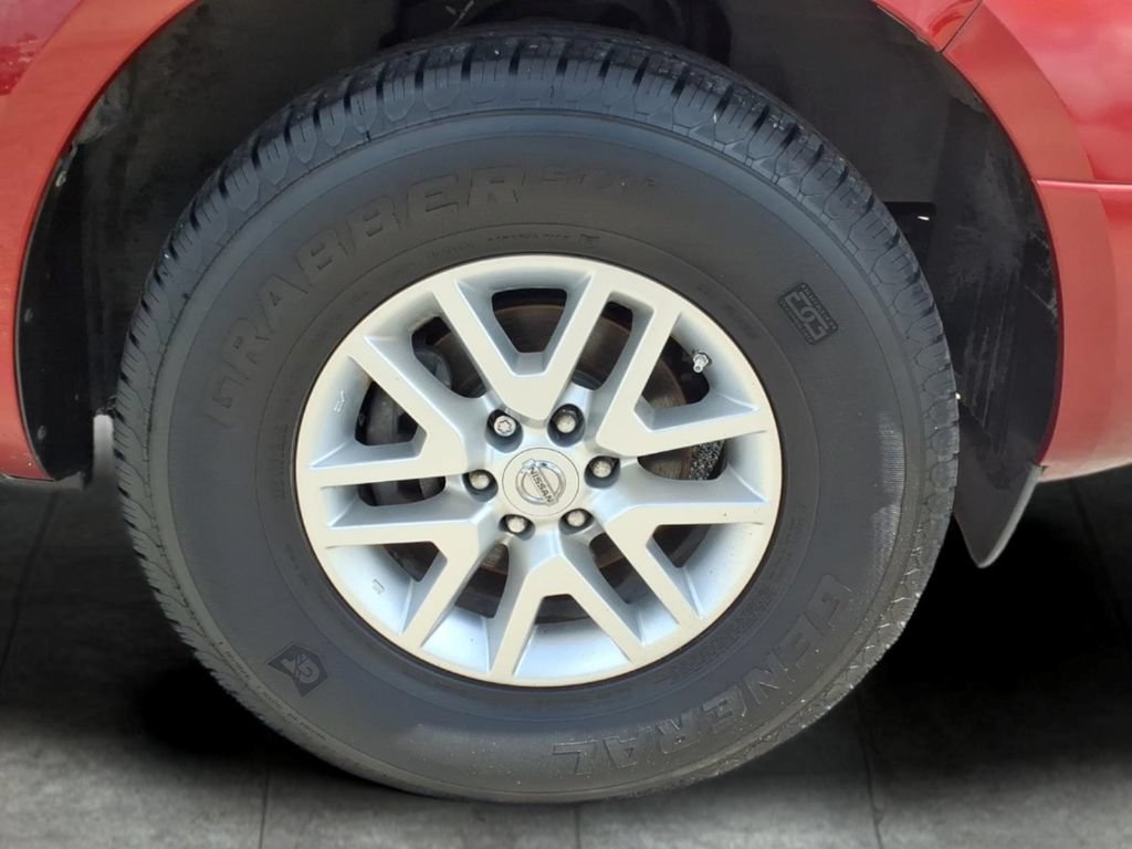 Used 2015 Nissan Frontier SV RWD image 9
